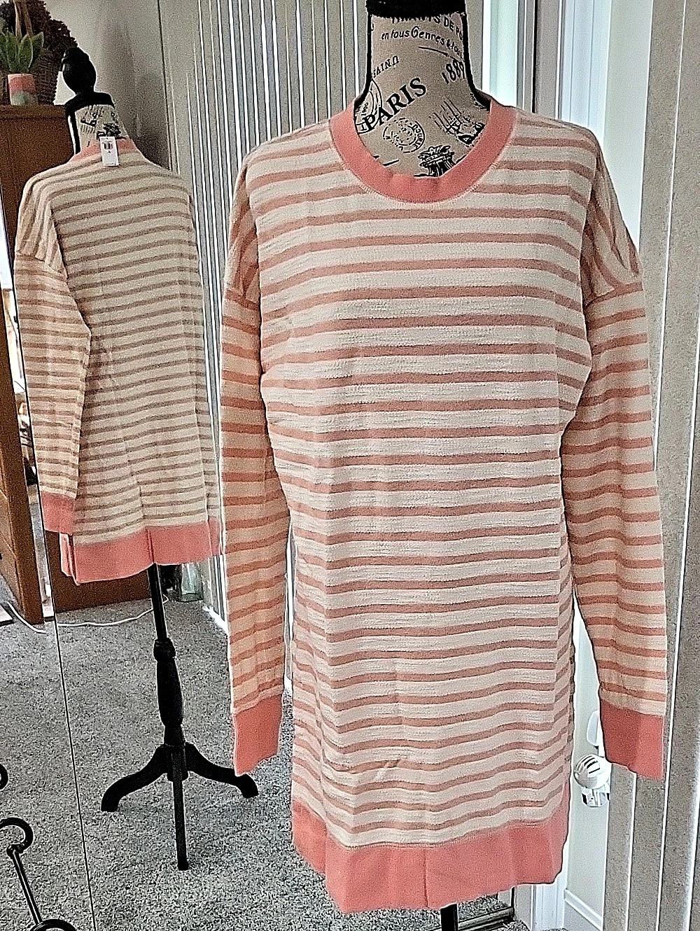 Old Navy Striped Cotton Tunic Sweatshirt in Salmon & Cream Size Medium NWT